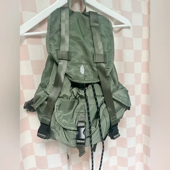 NWOT Free People The Adventurer Pack - Picture 3 of 9